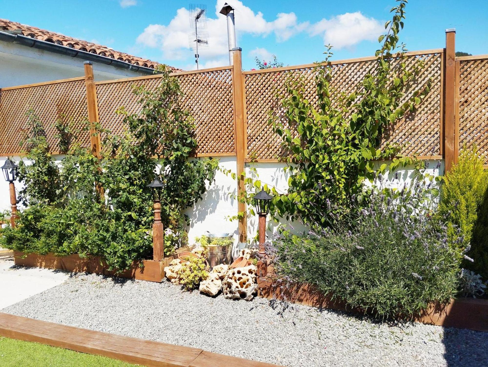 Kataenea. Apartamento En El Prepirineo Navarro. Naturaleza Aoiz Exteriör bild